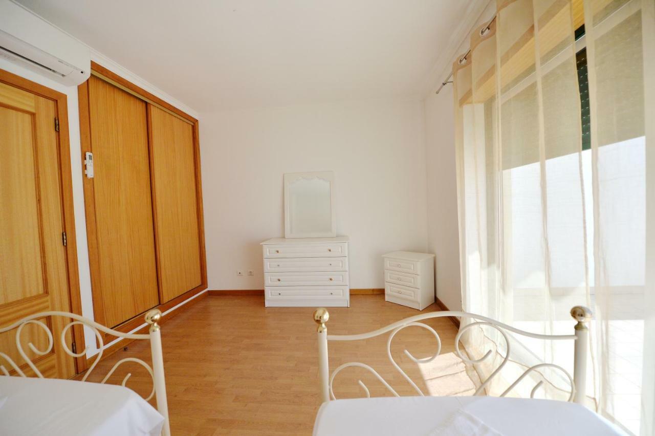 Townhouse Next To Falesia Beach Albufeira Eksteriør billede