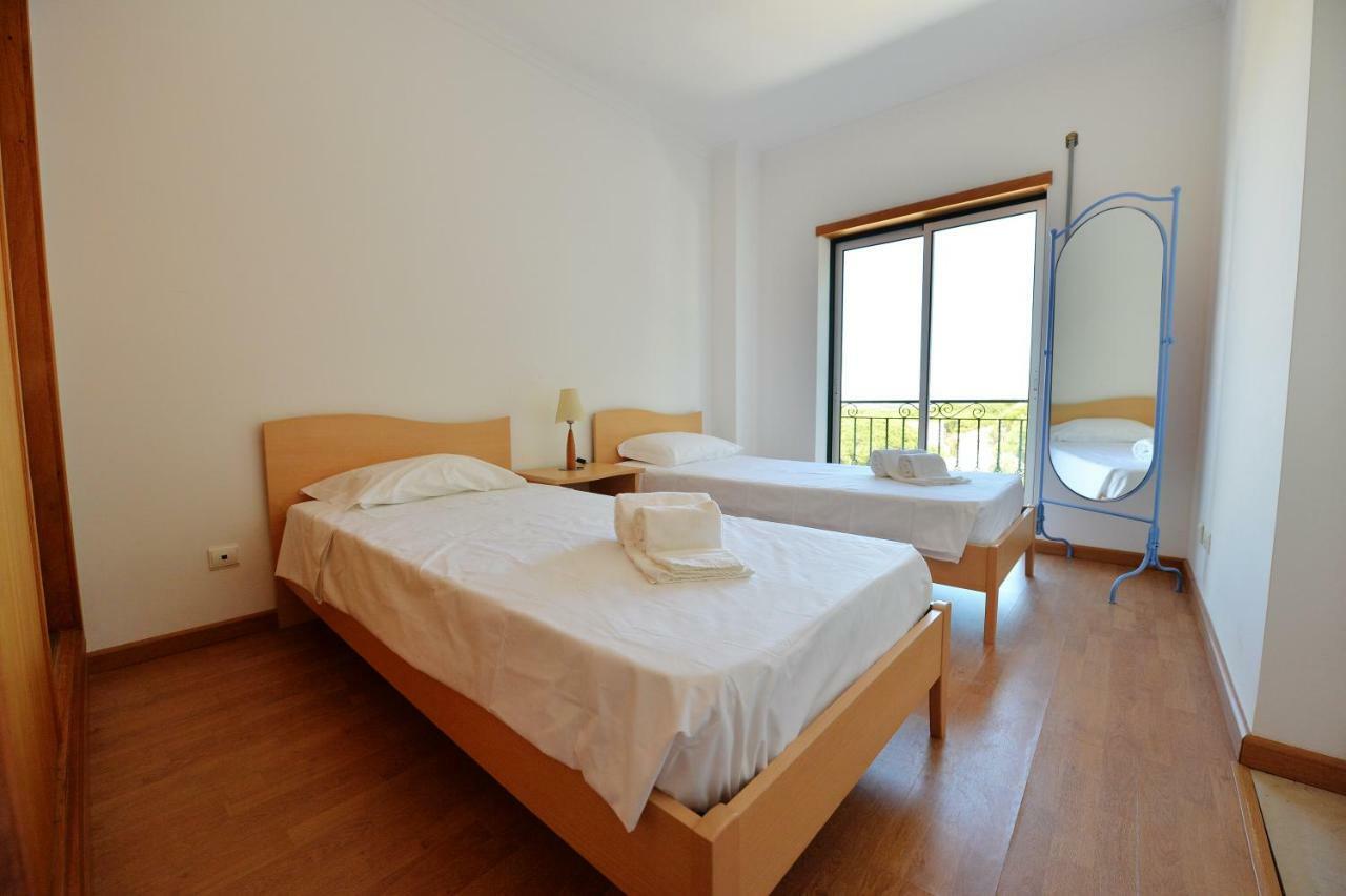 Townhouse Next To Falesia Beach Albufeira Eksteriør billede